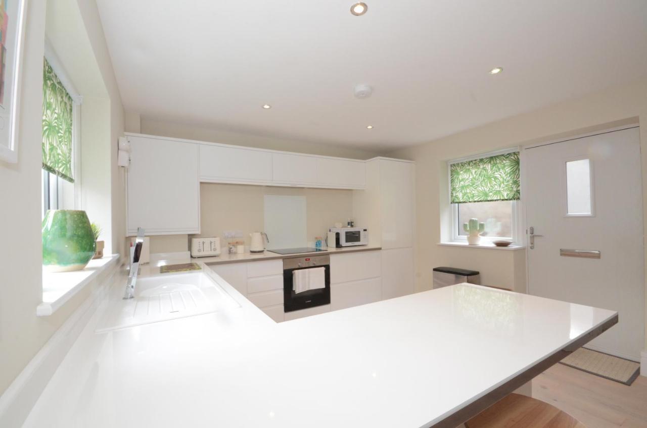 The Mews - 2 Bedroom Luxury, Spacious House With Free Parking York Exteriör bild