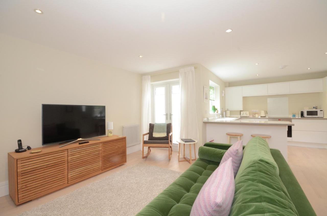The Mews - 2 Bedroom Luxury, Spacious House With Free Parking York Exteriör bild