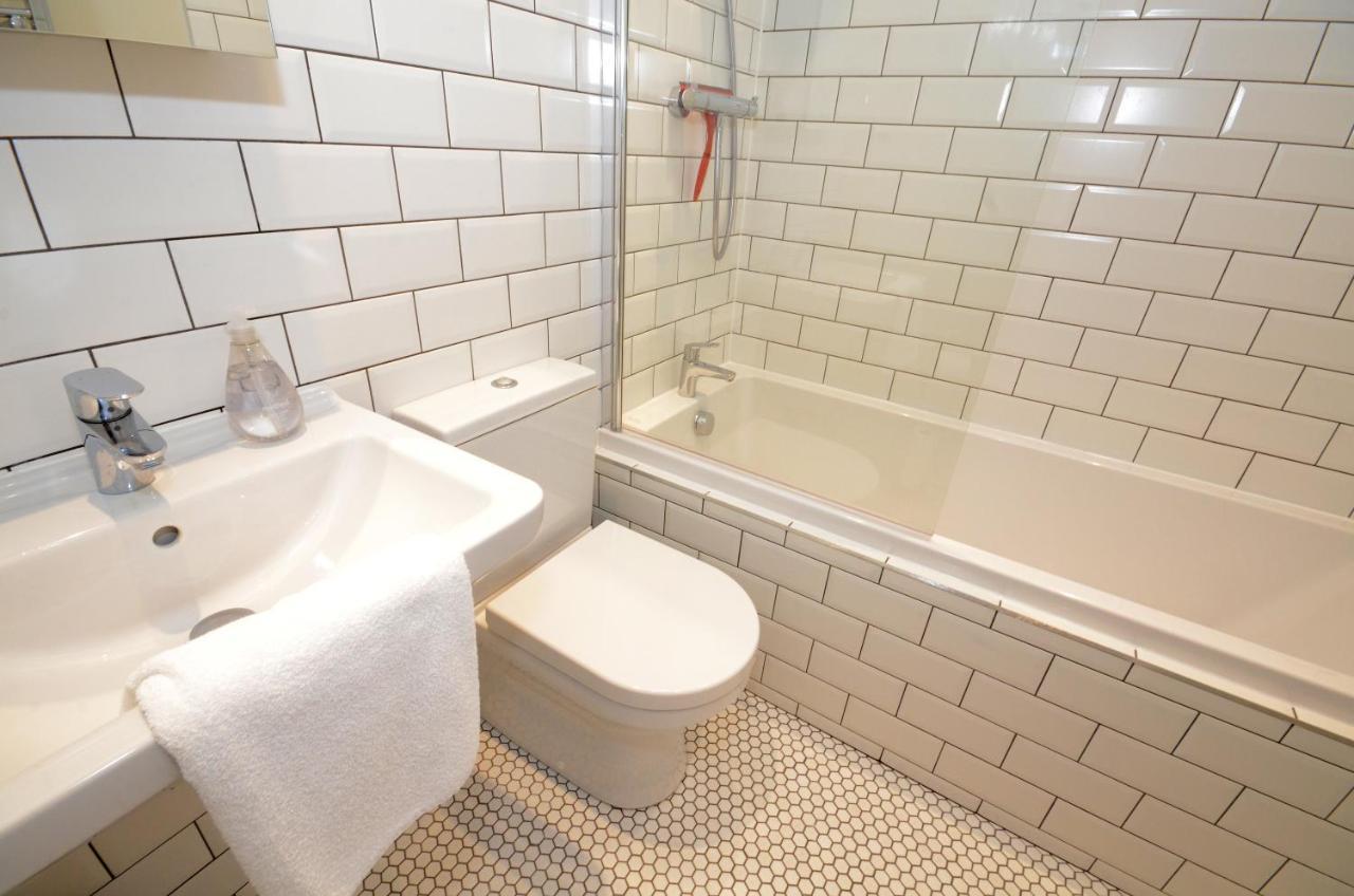 The Mews - 2 Bedroom Luxury, Spacious House With Free Parking York Exteriör bild