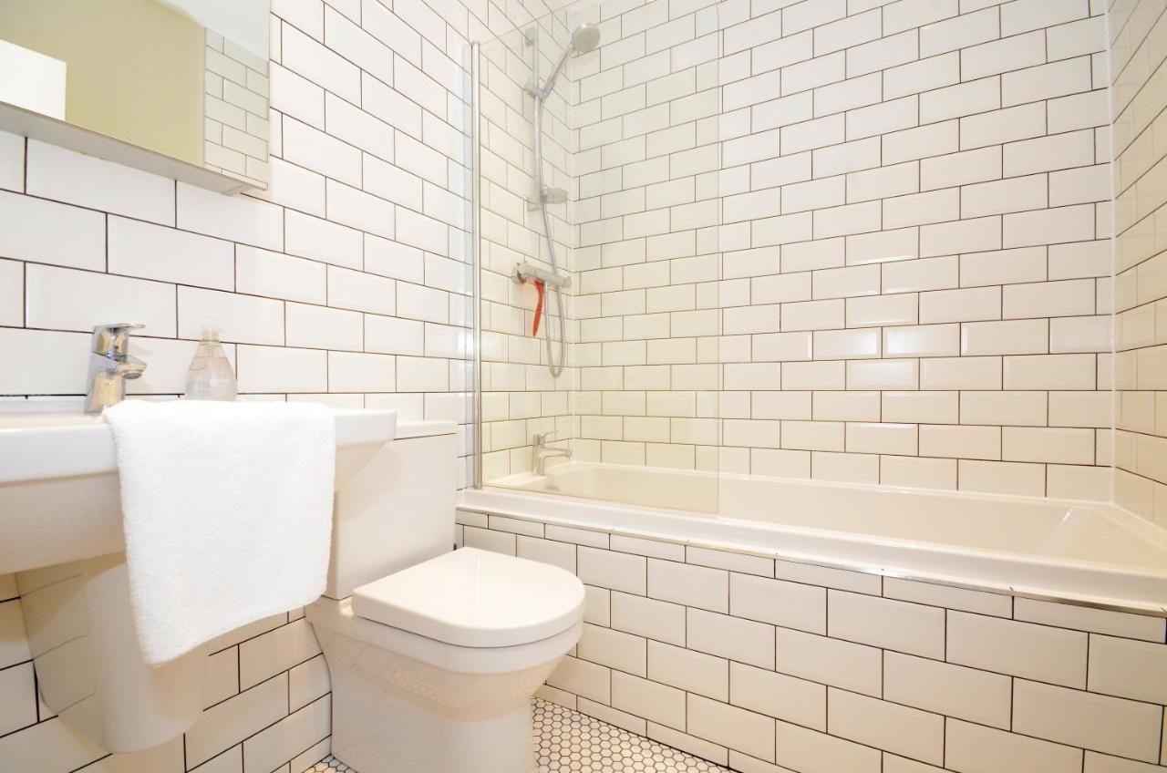 The Mews - 2 Bedroom Luxury, Spacious House With Free Parking York Exteriör bild